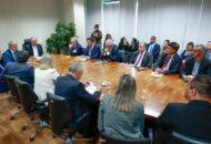Governo retoma investigação que pode impor barreira sobre importação de leite