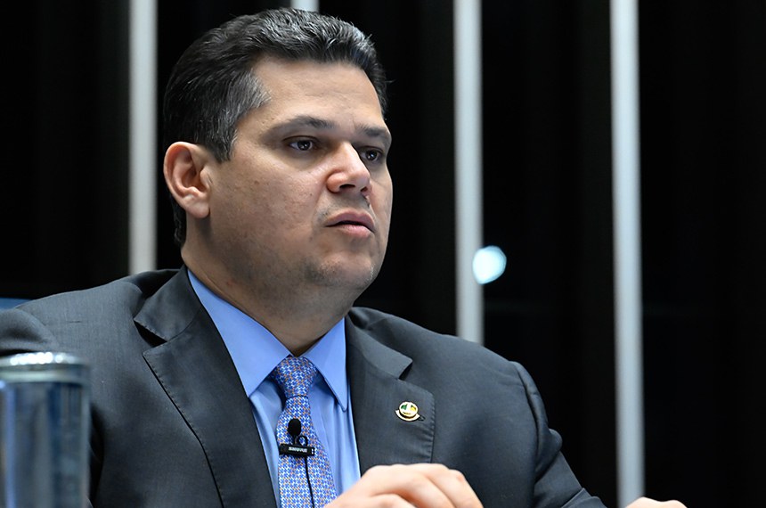 Davi adia sabatina e votação da indicação de Jorge Messias ao STF